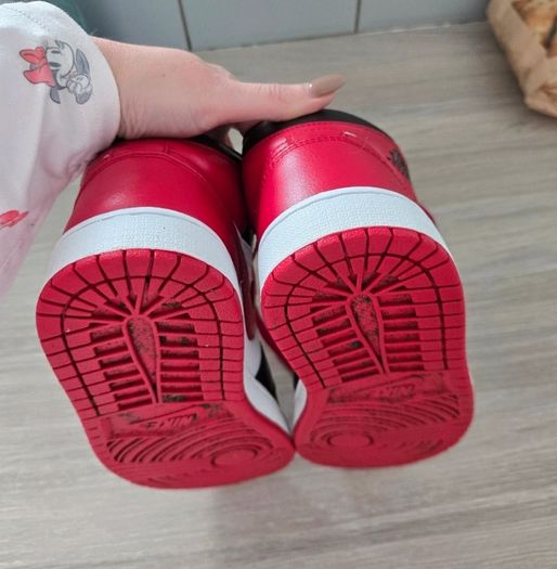 nike jordans