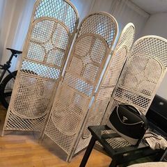 Room divider