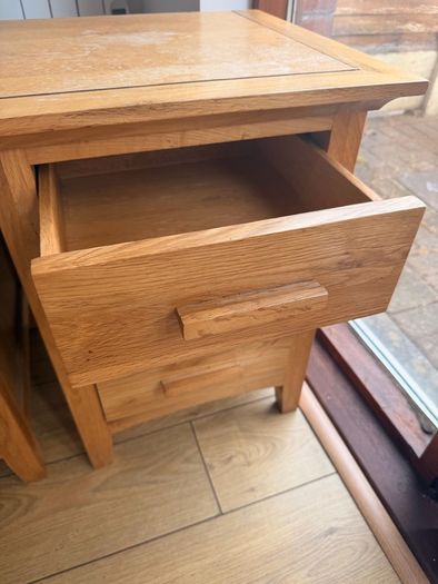 2 Solid Oak Bedside Table