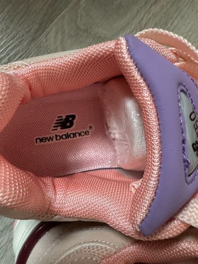 New Balance 9060