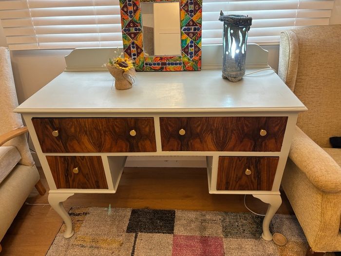 Vintage dressing table