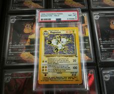 Magneton ! Holo Rare ! from Fossil Set ! Graded ! PSA 8 ! NM-MT ! Near Mint/ Mint ! 1999 ! Vintage Pokemon Card !