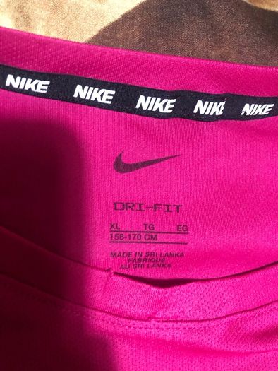 Boys nike top size Xl