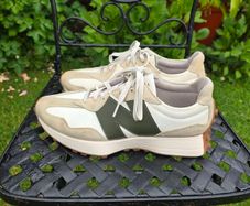 New Balance 327 Men's Trainers Size UK9.5