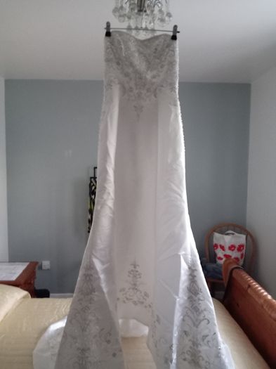 Lovely wedding dress