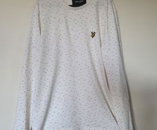 lyle and scott long sleeve size medium in new condition