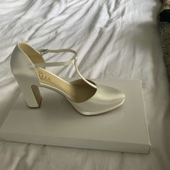 Wedding bridal shoes Avalia Coco 39
