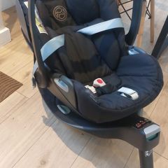 Cybex Cloud Z Infant Carrier & Base Z