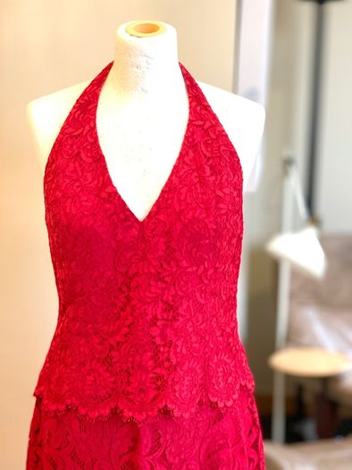 Louise Kennedy occasion red suit