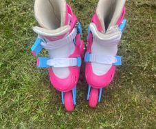 roller skates for girls in excellent condition