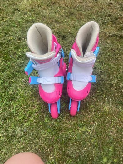 roller skates for girls in excellent condition