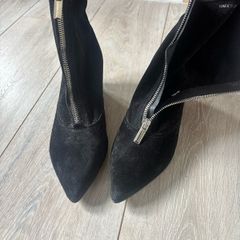 clarks suede womans ankle boot