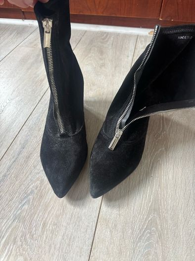 clarks suede womans ankle boot