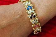 Costume Bracelet - Aprox. 7" - Nice Quality (CS25)