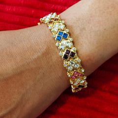 Costume Bracelet - Aprox. 7" - Nice Quality (CS25)