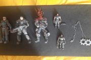 Assorted Gears of war action figures