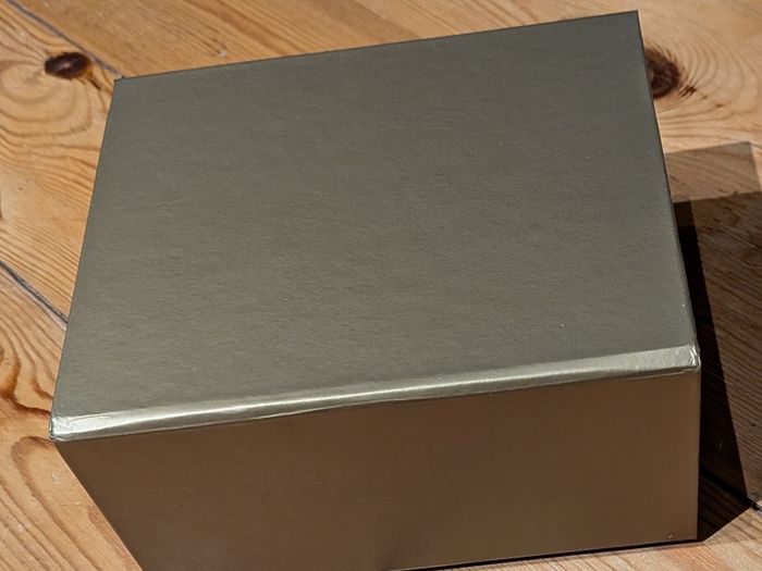 Pull & Bear Shot decorative box