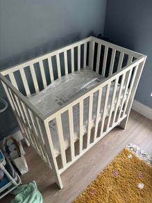 mamas and papas petit cot and fibre mattress.