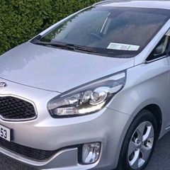 Car KIA Carens