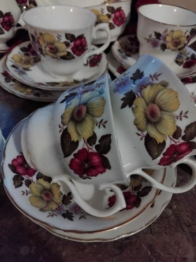 21piece ARKLOW vintage bone china tea set