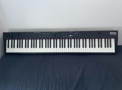 Roland RD-08