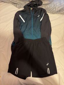 ASICS set L/m jacket easily fit medium shorts medium
