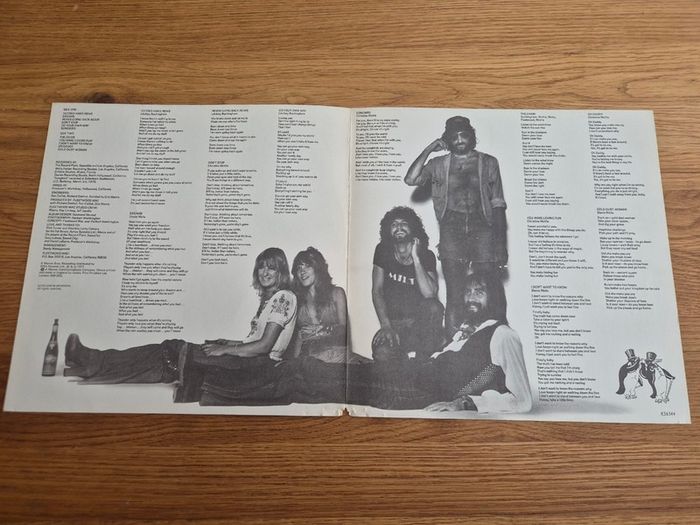 Fleetwood Mac Rumours 1977 UK 1st Press Textured Sleeve and Booklet