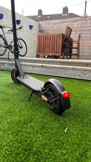 Xiaomi Mi Electric Scooter Pro 2 - Excellent Condition, Honeycomb Tyre, Long Range