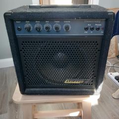 Carlsbro BassBaby - Bass Amp