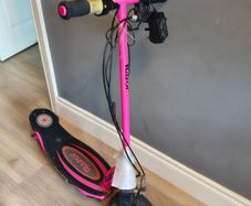 Razor electric scooter