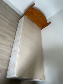 Single Wooden Bed Frame with Divan Base anud Mattress