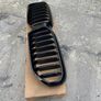 G30 gloss black grill Image 3