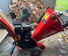 Petrol chipper