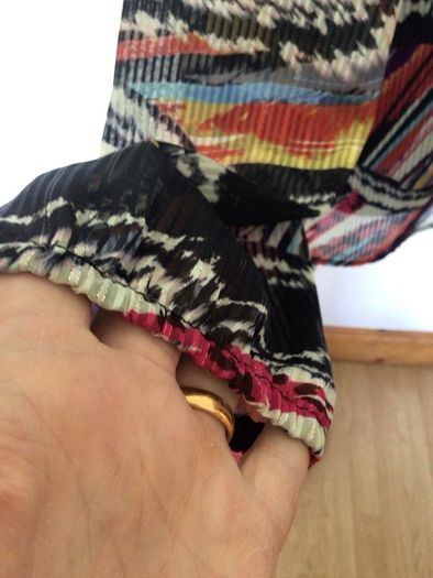 BNWTS Zapara Pamela Scott black multi chiffon blouse Uk 16 price includes postage