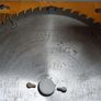 Dewalt Extreme 305mm blade Image 3