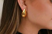 Water drop earrings