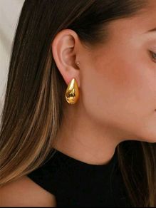 Water drop earrings