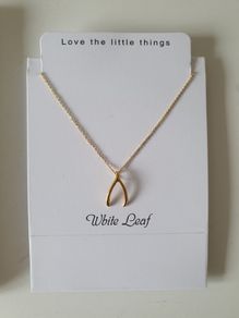 White Leaf necklace