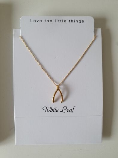 White Leaf necklace