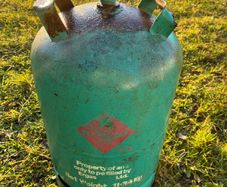 11.34 kg gas cylinder
