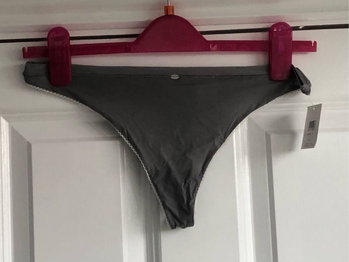 Calvin Klein underwear set - sz 36 D