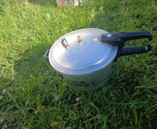 pressure cooker