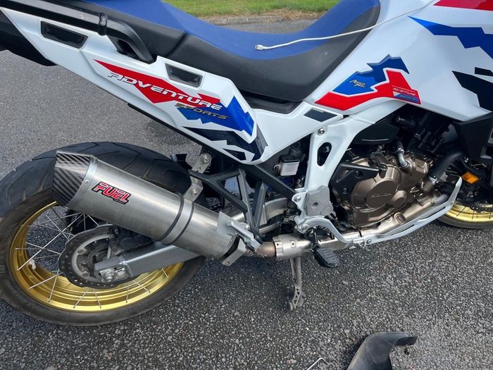 2025 Africa Twin Adventure sport exhaust
