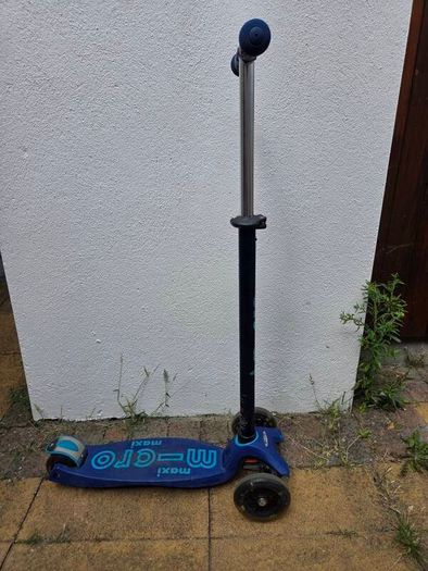 Maxi micro scooter blue 3 wheels