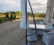 Cantilever Overhang Parosol