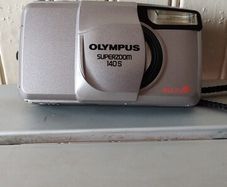 Olimpus Superzoom 140s Film Camera 35mm