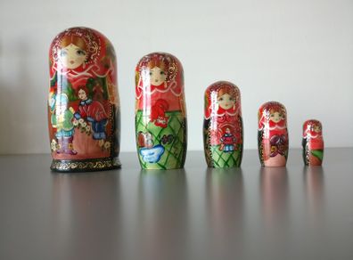 Set of 5 Russian Matryoshka Dolls featuring Puss in Boots