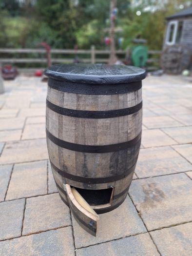 Oak barrel coal bunker
