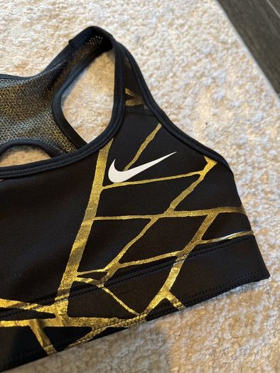 Nike top (s) you can wear it both side