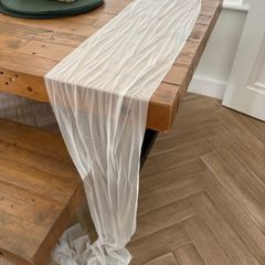 20 tulle table runners